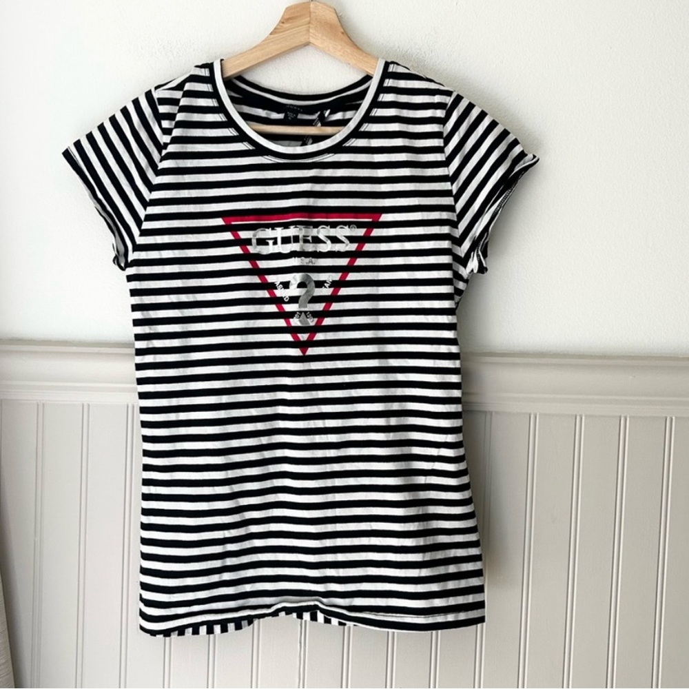 Y2K Guess Black and White Striped Short Sleeve Tee Size XL